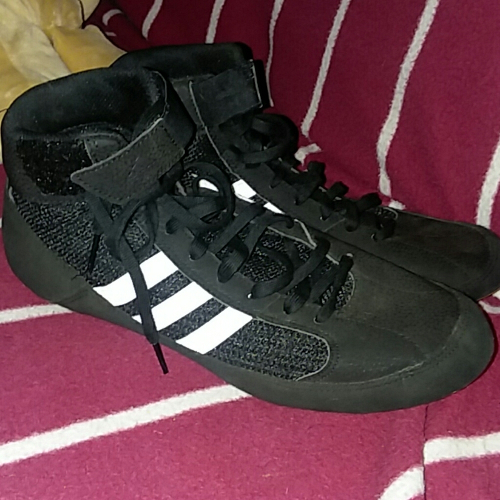 Addidas shoes new onlu worn 1 time
